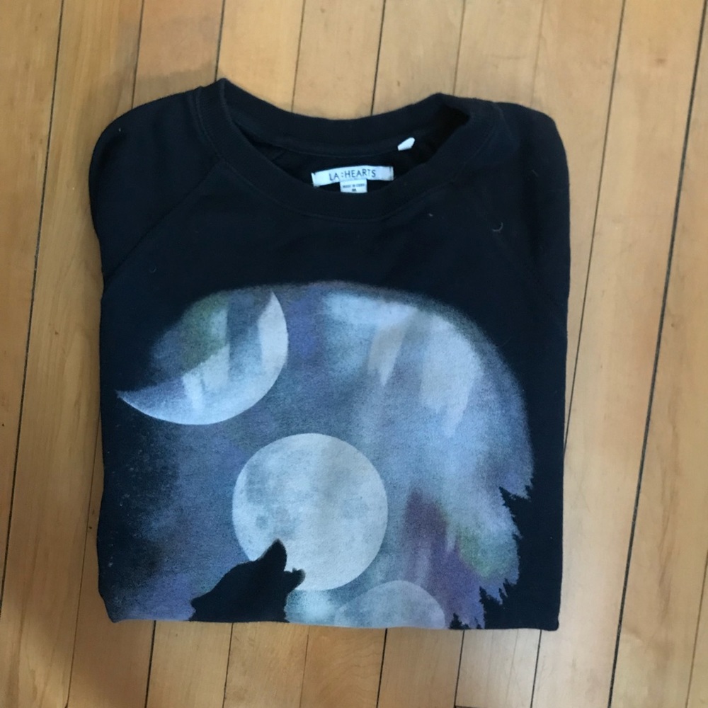 Pacsun wolf and moon crewneck